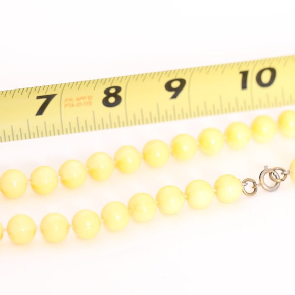 Bundle of Yellow, White and Ivory Necklaces - Picture 7 of 9